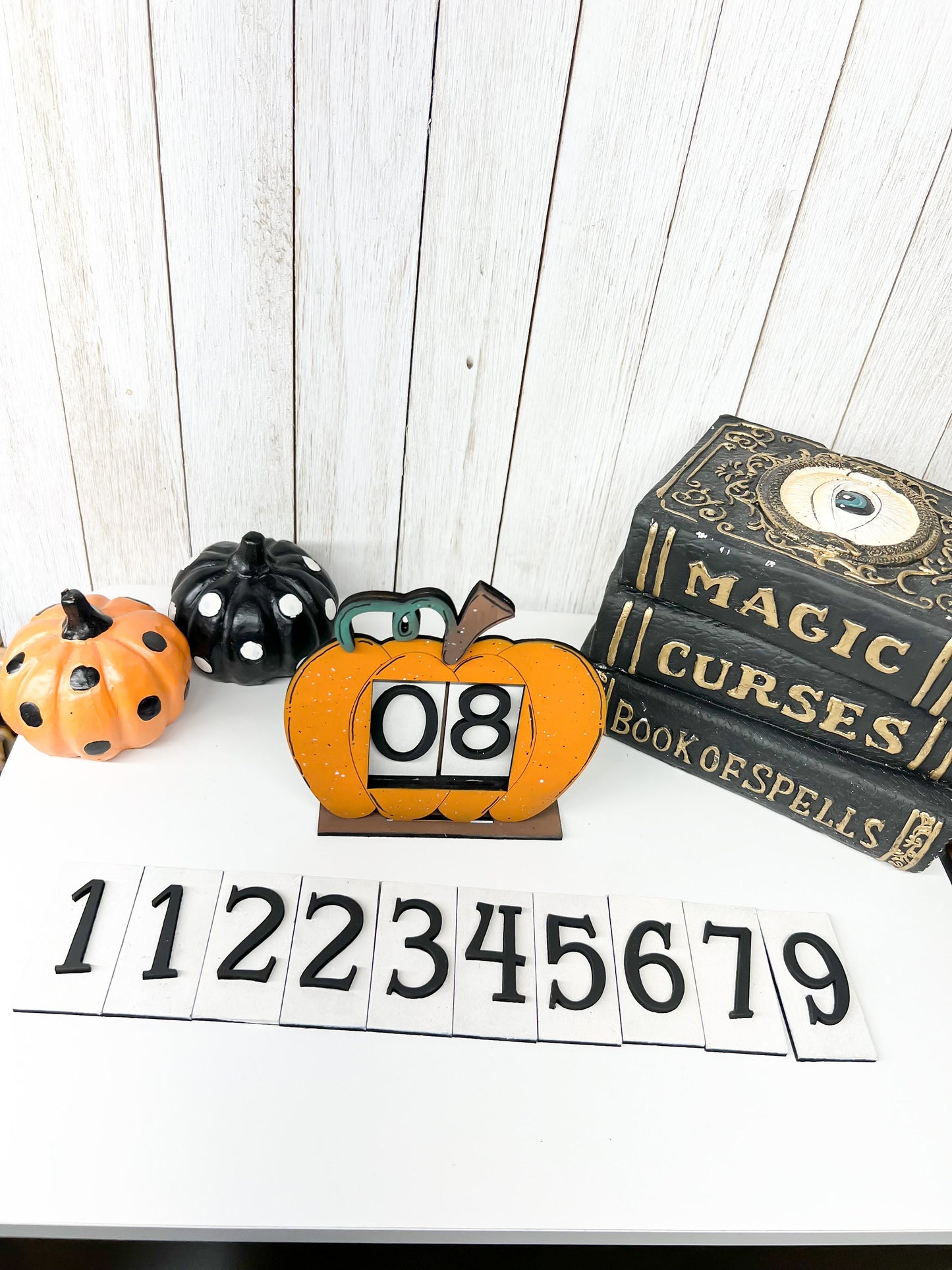 Pumpkin Halloween Countdown Calendar, Halloween Advent Wood Decor